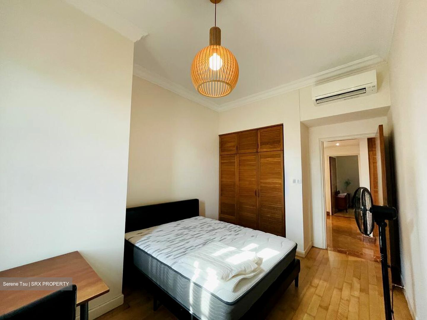 Landbay Condominium (D16), Condominium #589815671